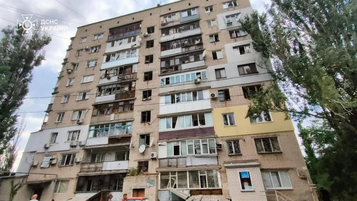 Загиблі - 63-річна жінка, чоловік та 12-річний хлопчик / фото Телеграм-канал Володимира Зеленського Загиблі - 63-річна жінка, чоловік та 12-річний хлопчик / фото Телеграм-канал Володимира Зеленського