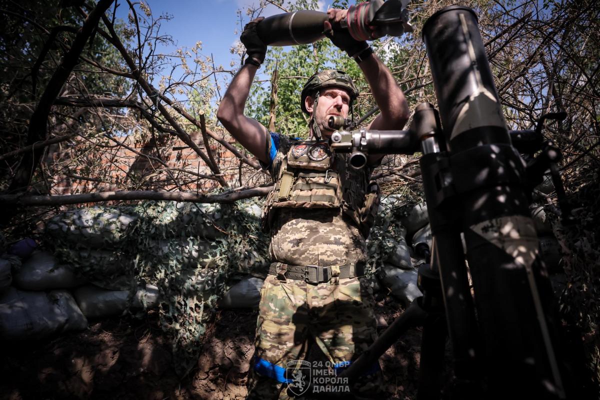 'Дуже динамічна ситуація': DeepState розкрив тактику РФ в Часовому Яру 'Дуже динамічна ситуація': DeepState розкрив тактику РФ в Часовому Яру