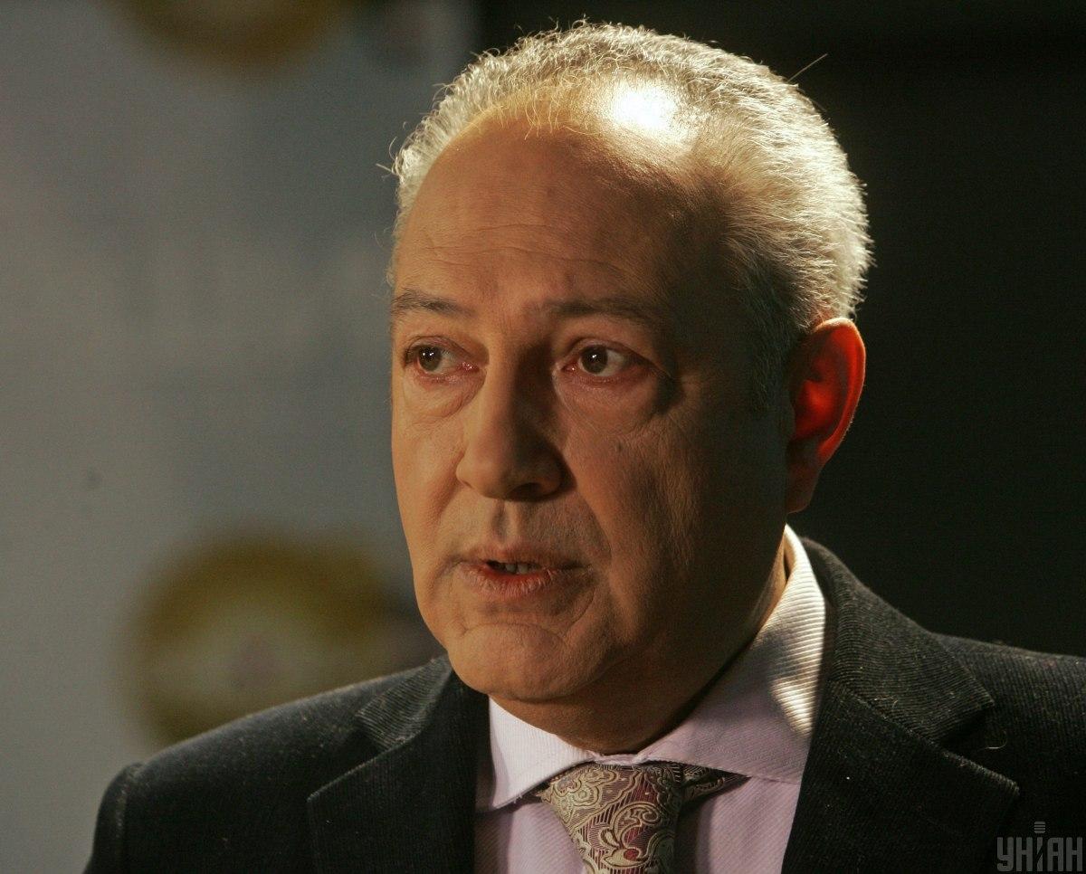 Відомий композитор висловився про Пугачову та мовчазну Ротару: 'Кожен вибирає свій шлях' Відомий композитор висловився про Пугачову та мовчазну Ротару: 'Кожен вибирає свій шлях'