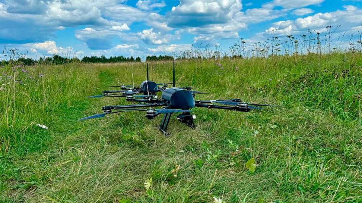 Дрон оснащений шістьма електричними гвинтомоторними установками / фото t.me/misdronekb Дрон оснащений шістьма електричними гвинтомоторними установками / фото t.me/misdronekb