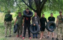 На Закарпатье служебная собака "поймала" уклонистов, которые планировали переплывать Тису
