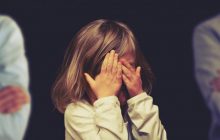 Названы 5 признаков токсичных родителей, которые портят жизнь детям