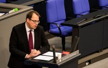 В Украину не пустили немецкого депутата, выступавшего против военной помощи для ВСУ