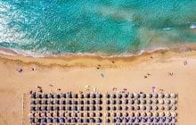 "Слишком много туристов": Греция вводит новые строгие правила для пляжей