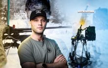 "Турель зі штучним інтелектом здатна влучити в мішень на 600 метрів. Ворожі FPV-дрони вивели її з ладу лише з 4 спроби", - Олег Проць, українець-розробник зброї
