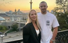 Кохана Тараса Цимбалюка привітала його з важливим святом і втрапила у казус