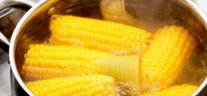 Як смачно приготувати молоду кукурудзу: метод від шефа для максимальної соковитості