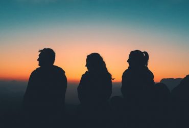 Психологи назвали 7 типів людей, з якими потрібно негайно припинити спілкування