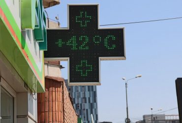 Синоптик предостерегла украинцев новым прогнозом: завтра раскалит до +42°