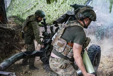 Україна намагається стримувати наступ РФ, окупанти наближаються до ключової траси, - NYT