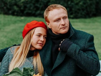 История нашей пары закончилась": известный украинский актер развелся с  женой-россиянкой — УНИАН