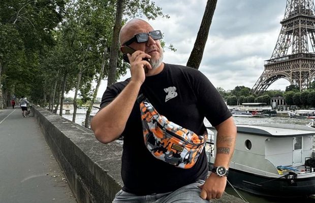 Потап поїхав на відпочинок до Франції: "Воювати не хоче, зате вештається по закордонах"