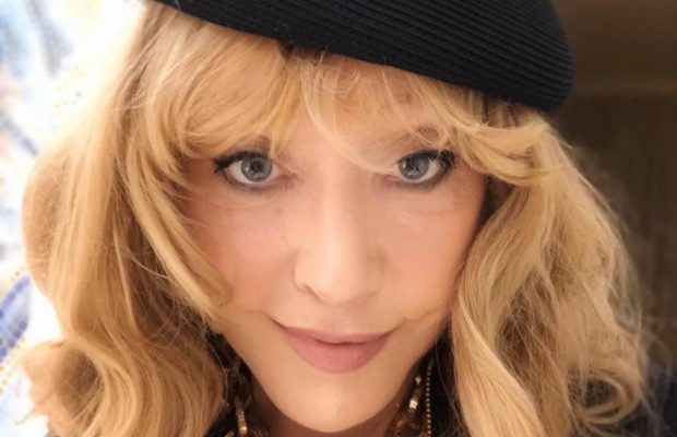 Алла Пугачева призвала друзей и коллег-россиян уехать из РФ