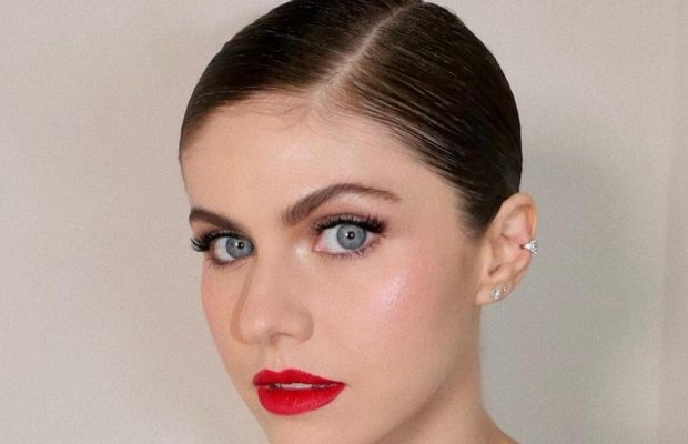 38-летняя звезда "Белого лотоса" Александра Даддарио впервые станет мамой (фото)