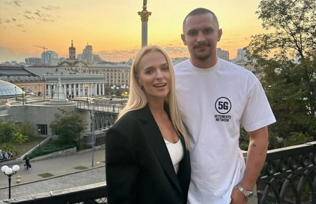 Кохана Тараса Цимбалюка привітала його з важливим святом і втрапила у казус