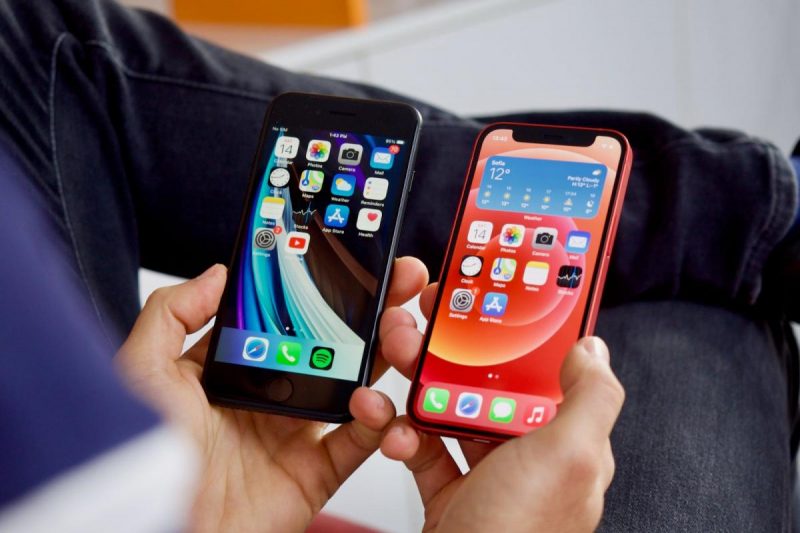 Компактные iPhone 12 mini и SE 2020 возглавили список самых любимых Айфонов / Скриншот Компактные iPhone 12 mini и SE 2020 возглавили список самых любимых Айфонов / Скриншот