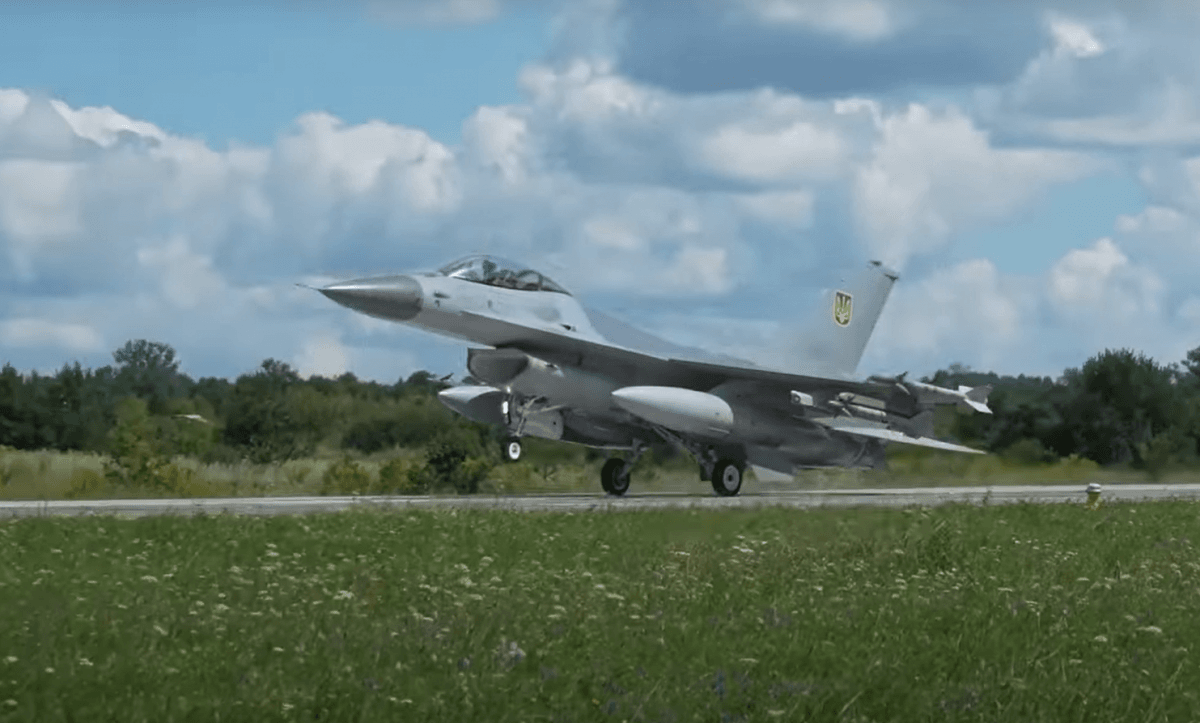 У Нідерландах не проти застосування винищувачів F-16 по військових об'єктах РФ / скріншот із відео У Нідерландах не проти застосування винищувачів F-16 по військових об'єктах РФ / скріншот із відео