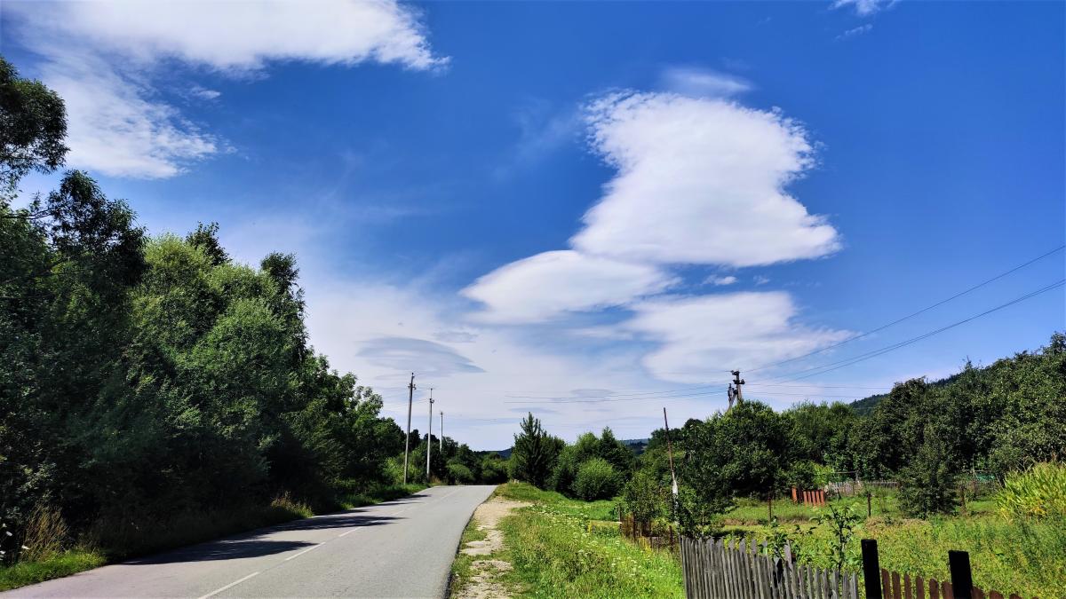 Дорога от Подгородцов до Урыча / фото Марина Григоренко Дорога от Подгородцов до Урыча / фото Марина Григоренко