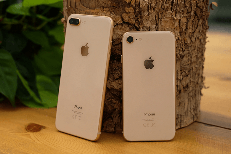 iPhone 16 Pro выйдет в классическом золотом цвете и будет напоминать iPhone 8 / фото Apple iPhone 16 Pro выйдет в классическом золотом цвете и будет напоминать iPhone 8 / фото Apple