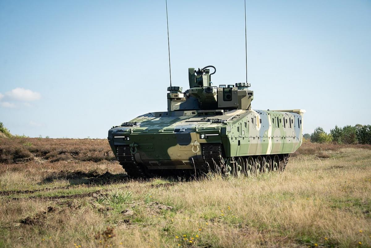 Стало відомо, коли Україна отримає першу нову БМП Lynx / фото Вікіпедія Стало відомо, коли Україна отримає першу нову БМП Lynx / фото Вікіпедія