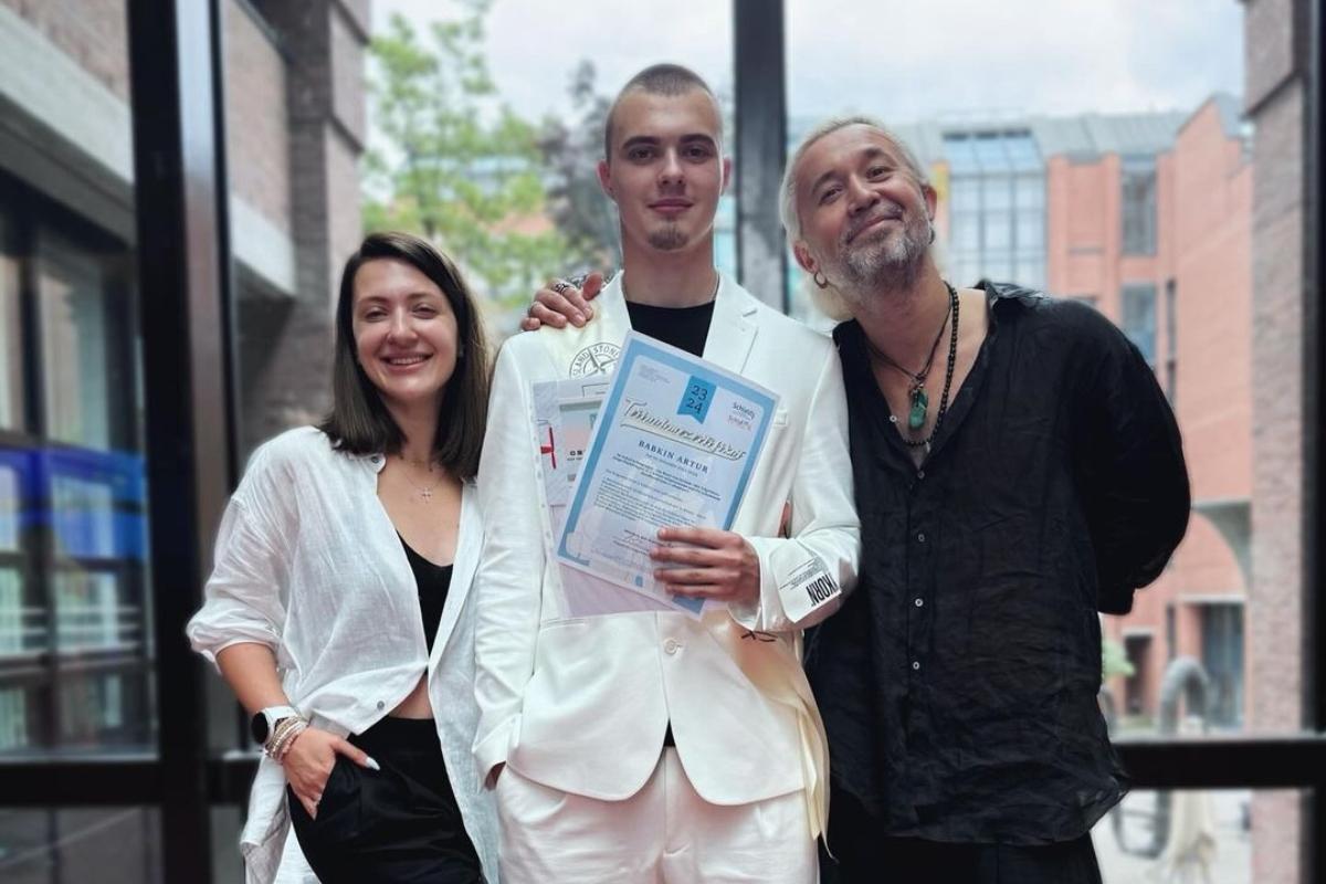 Артур не вступатиме до вишу через погане знання мови / Скріншот Instagram Артур не вступатиме до вишу через погане знання мови / Скріншот Instagram