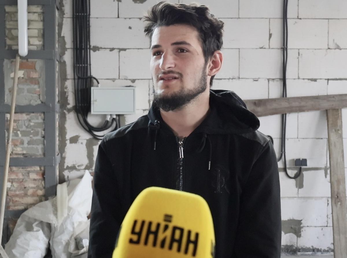 Кадыровец Акраман Масхабов вернулся в РФ во время обмена пленными / фото УНИАН Кадыровец Акраман Масхабов вернулся в РФ во время обмена пленными / фото УНИАН