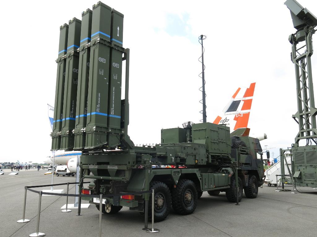 Германия продолжает оказывать военную поддержку Украине в борьбе с агрессией РФ / фото Википедия