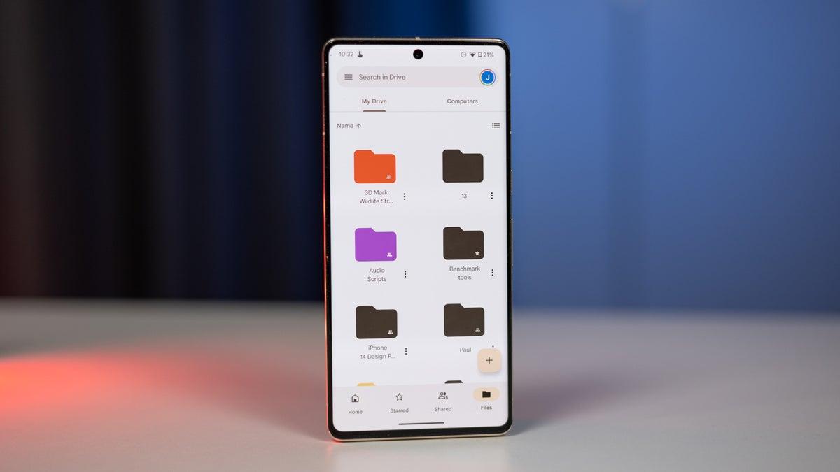 Google Drive научился сохранять отсканированные документы в формате JPEG / фото Phone Arena Google Drive научился сохранять отсканированные документы в формате JPEG / фото Phone Arena