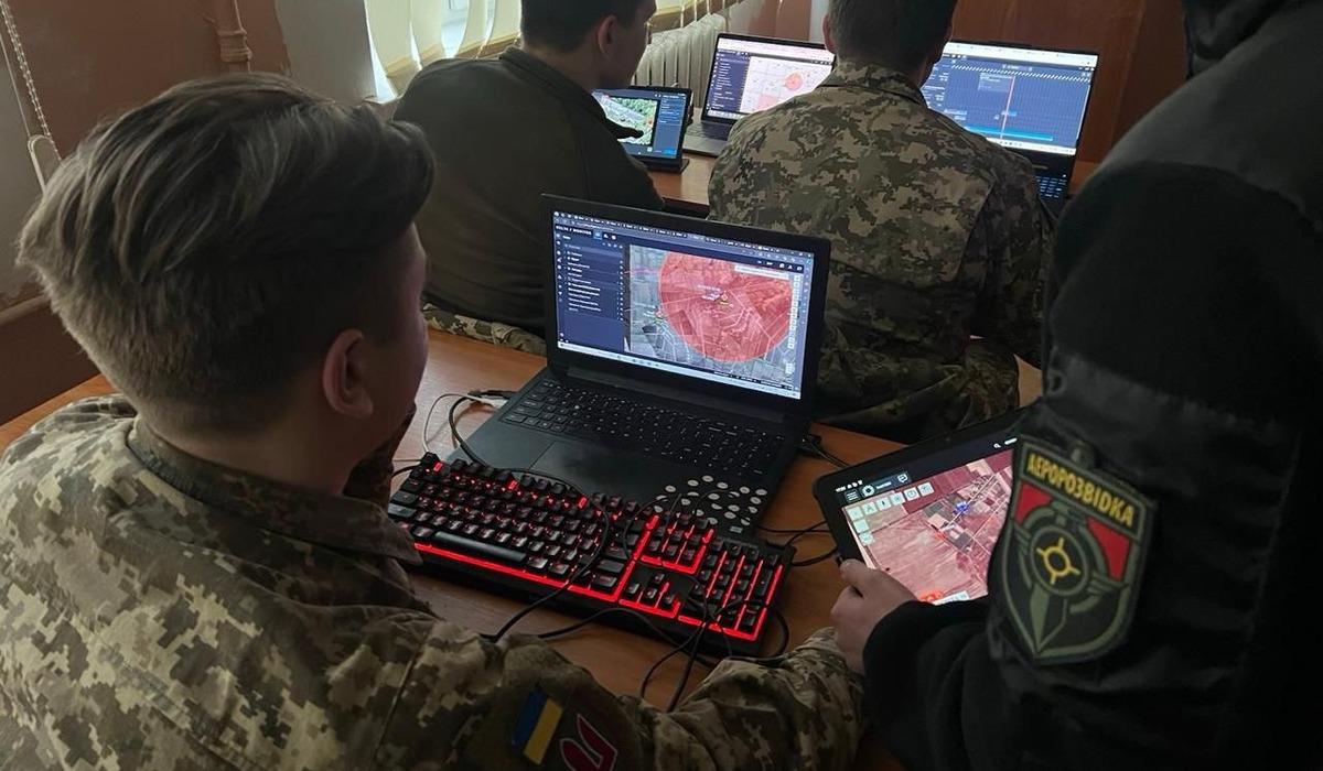 Збір на IT-'прокачку' військових стартував до річниці Незалежності України Збір на IT-'прокачку' військових стартував до річниці Незалежності України