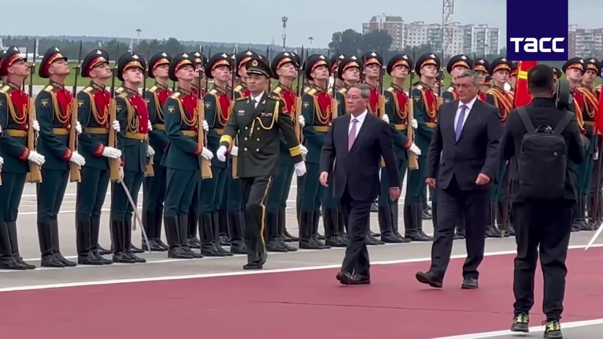 В Россию прибыл премьер Китая / скриншот из видео ТАСС В Россию прибыл премьер Китая / скриншот из видео ТАСС