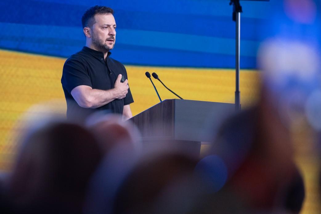 Зеленский отметил, что украинцы защищают свою свободу и государство / фото president.gov.ua Зеленский отметил, что украинцы защищают свою свободу и государство / фото president.gov.ua
