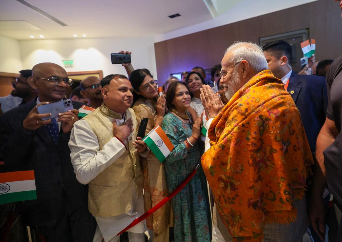 Исторический визит: премьер Индии прибыл в Киев (видео) Исторический визит: премьер Индии прибыл в Киев (видео)