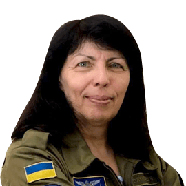 то "авиационная" харизма. Он соответствовал образу настоящего героя неба и реально был им", - мама пилота Лилия Аверьянова