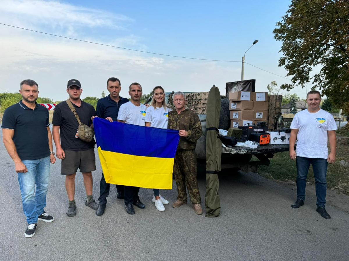 Валерій Дубіль: До Дня Незалежності передали велику партію допомоги військовим і медикам на Донбас Валерій Дубіль: До Дня Незалежності передали велику партію допомоги військовим і медикам на Донбас