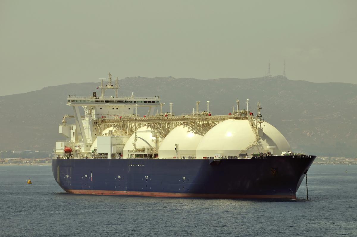 Судно Arctic Mulan перевозить паливо з занесеного до чорного списку заводу Arctic LNG 2 / фото ua.depositphotos.com Судно Arctic Mulan перевозить паливо з занесеного до чорного списку заводу Arctic LNG 2 / фото ua.depositphotos.com