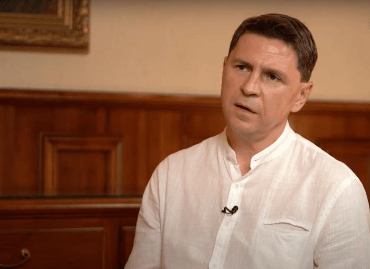 Подоляк підбив підсумки "саміту рішучих" у Парижі / скріншот Подоляк підбив підсумки "саміту рішучих" у Парижі / скріншот