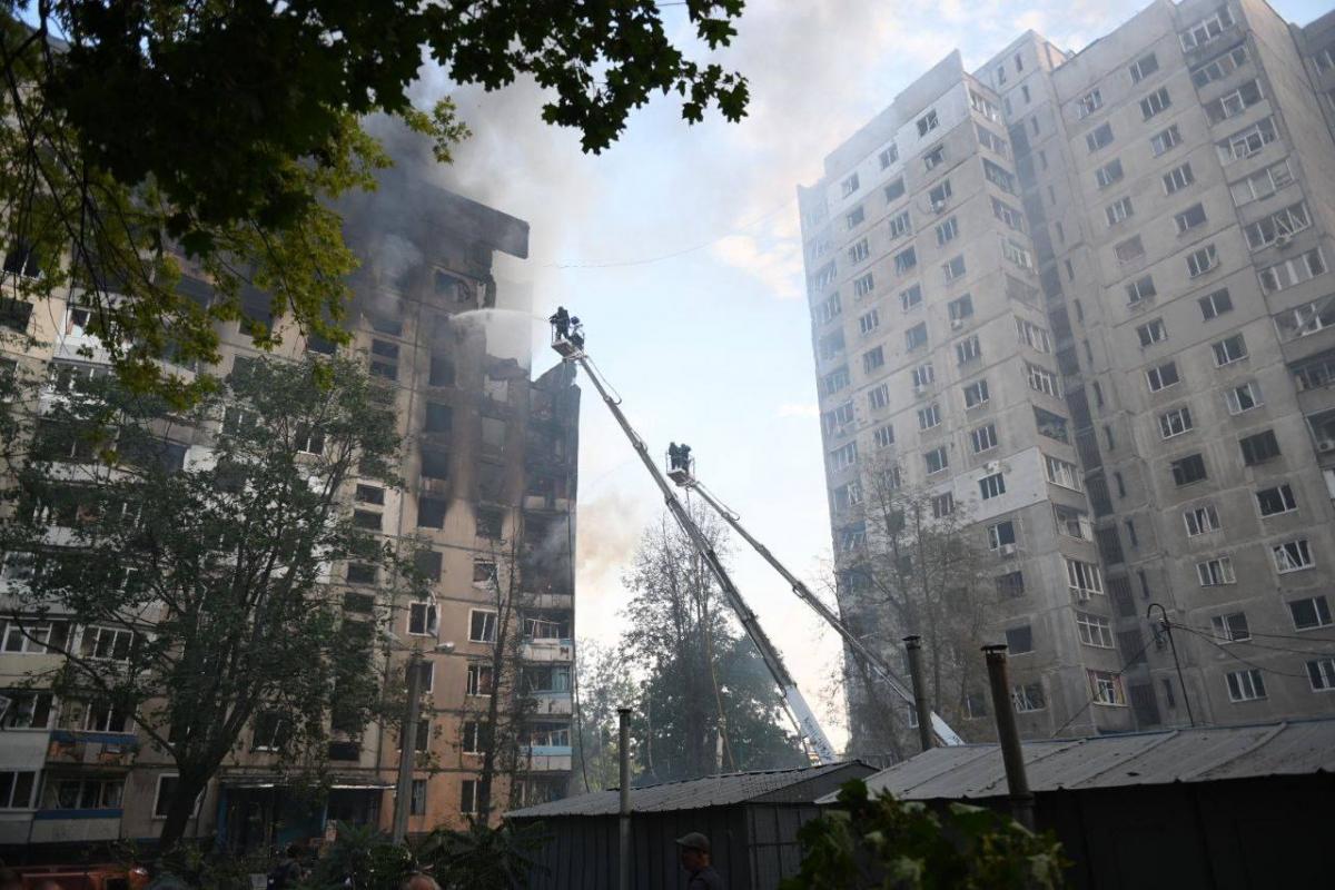 Оккупанты снова ударили по Харькову / фото Телеграм-канал Олега Синєгубова Оккупанты снова ударили по Харькову / фото Телеграм-канал Олега Синєгубова