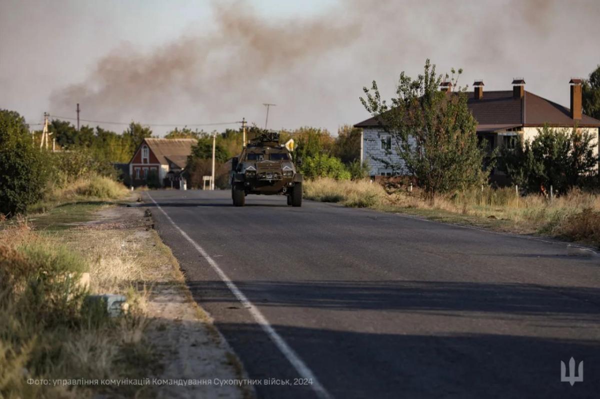 Росіяни бомблять власні населені пункти / фото t.me/landforcesofukraine Росіяни бомблять власні населені пункти / фото t.me/landforcesofukraine