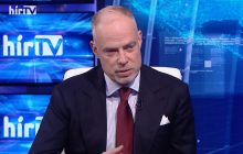 "Героическая борьба": министр обороны Венгрии похвалил украинцев