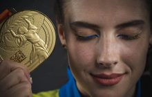У мережі показали, як наречений Магучіх зустрічав її в аеропорту: "Треш, вона гідна кращого"