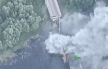 В Воздушных силах показали момент удара по мосту в Курской области (видео)