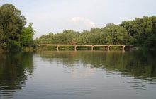 РФ будує понтонні переправи через річку Сейм у Курській області: з'явились супутникові знімки