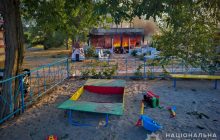 Росіяни вдарили по дитячому кафе на Запоріжжі: поранений хлопець помер у лікарні (фото, відео)