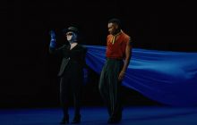 Загадкова Klavdia Petrivna заспівала з відомим гуртом та показала своє обличчя (відео)