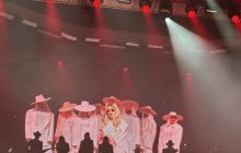 Кардинально змінила образ: Klavdia Petrivna відкрила обличчя на концерті (фото, відео)