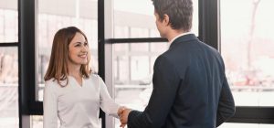 Психолог дала советы, как понравиться кому-то: вас запомнят навсегда