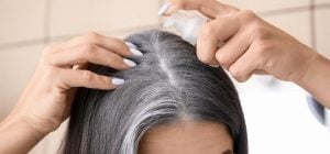 Чим зафарбувати сивину, якщо фарба "не бере" або швидко змивається: 6 перевірених народних засобів