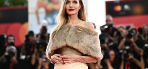 У Анджелины Джоли возникли проблемы с деньгами: актриса распродает имущество в США