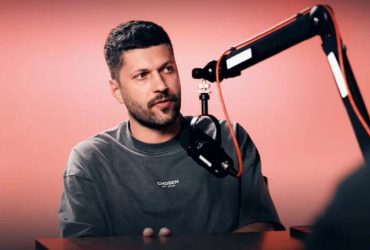 Її мають всі в ліжку по черзі: молодіжний пастор образив жінок в ЗСУ