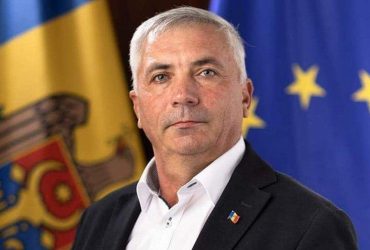 В Молдове оса убила депутата парламента